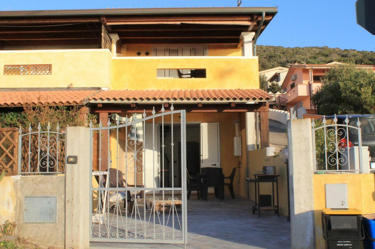 La Casa Di Angelo Apartment Tresnuraghes Exterior foto